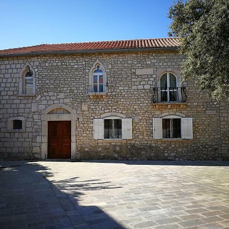 Family Friendly Apartments Island Rab Kampor Exterior foto