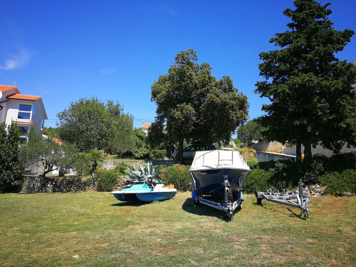 Family Friendly Apartments Island Rab Kampor Exterior foto