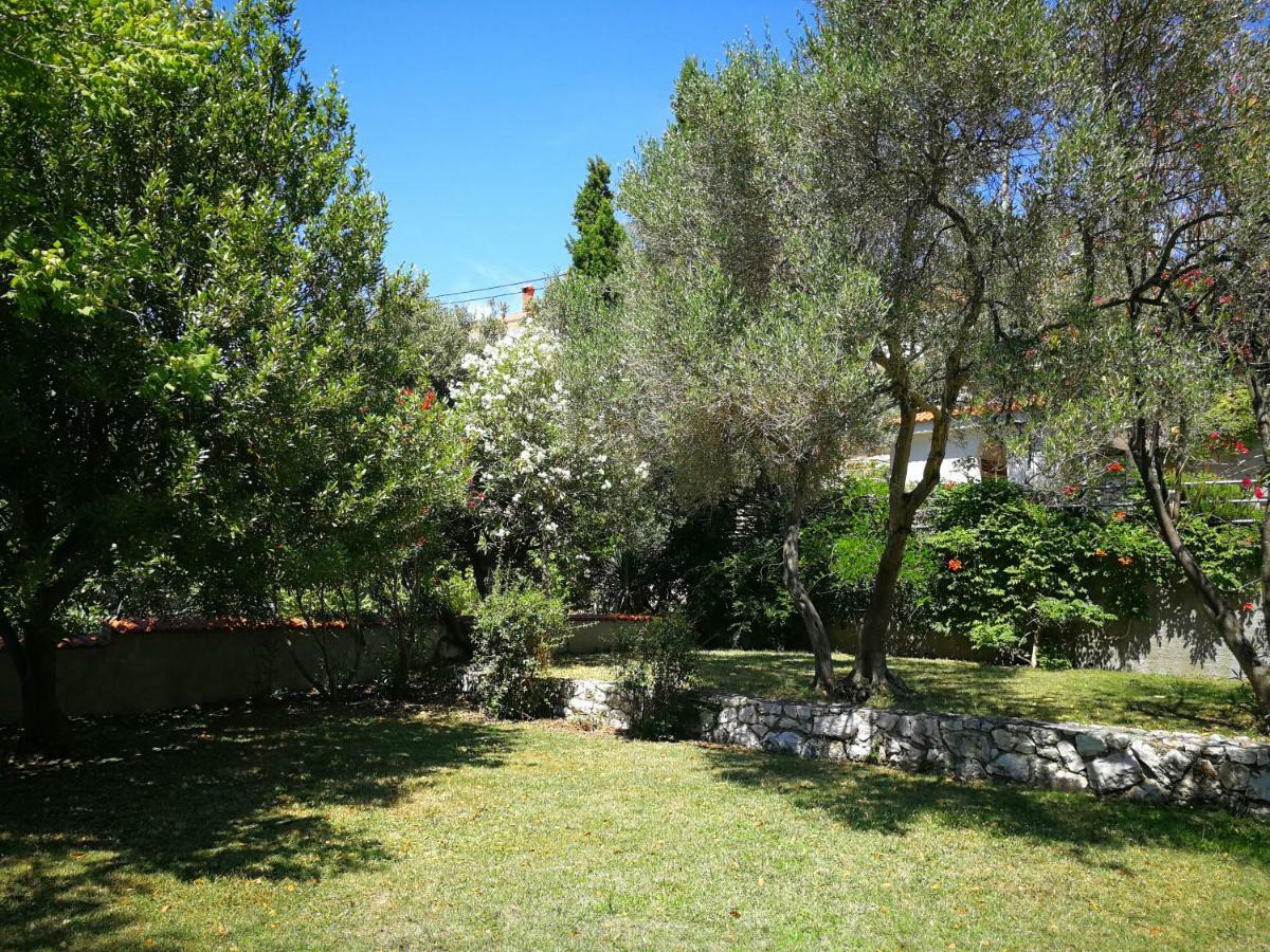 Family Friendly Apartments Island Rab Kampor Exterior foto