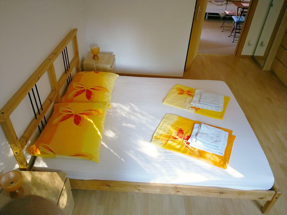 Family Friendly Apartments Island Rab Kampor Exterior foto