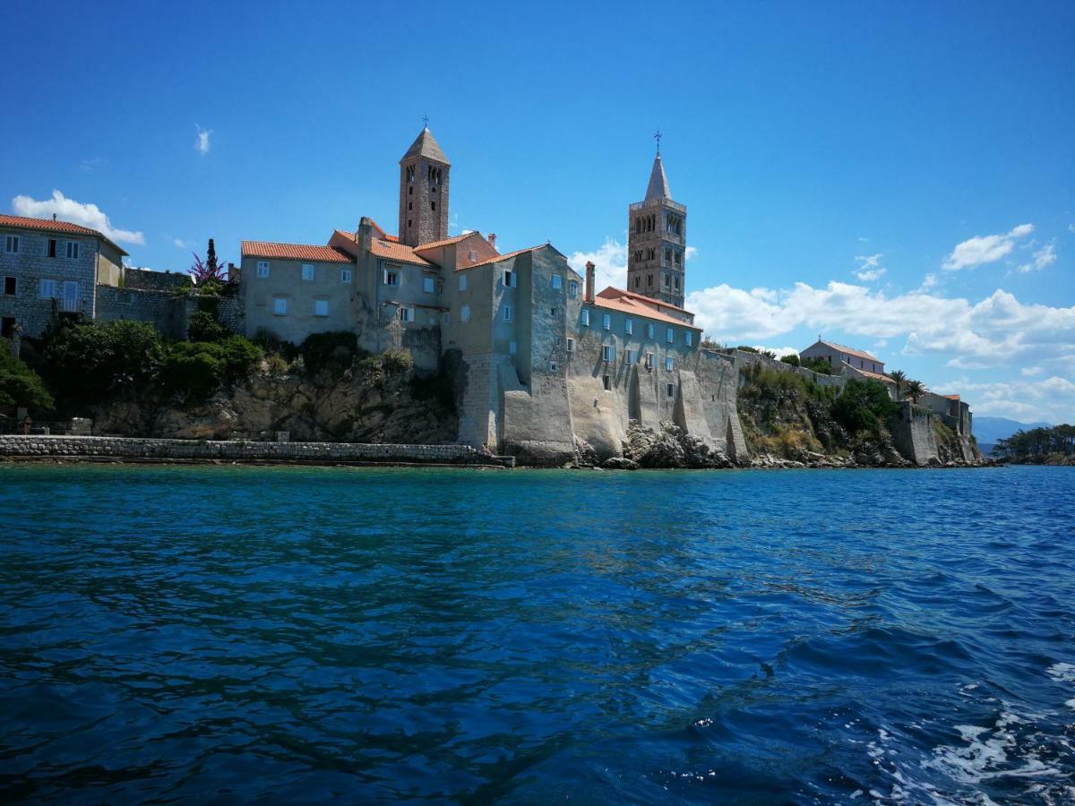 Family Friendly Apartments Island Rab Kampor Exterior foto