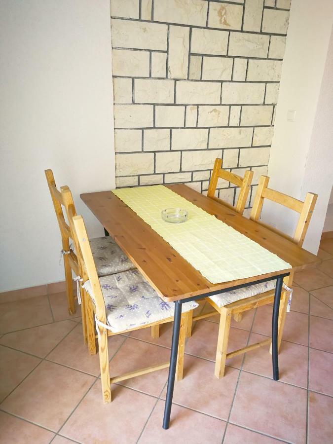 Family Friendly Apartments Island Rab Kampor Exterior foto