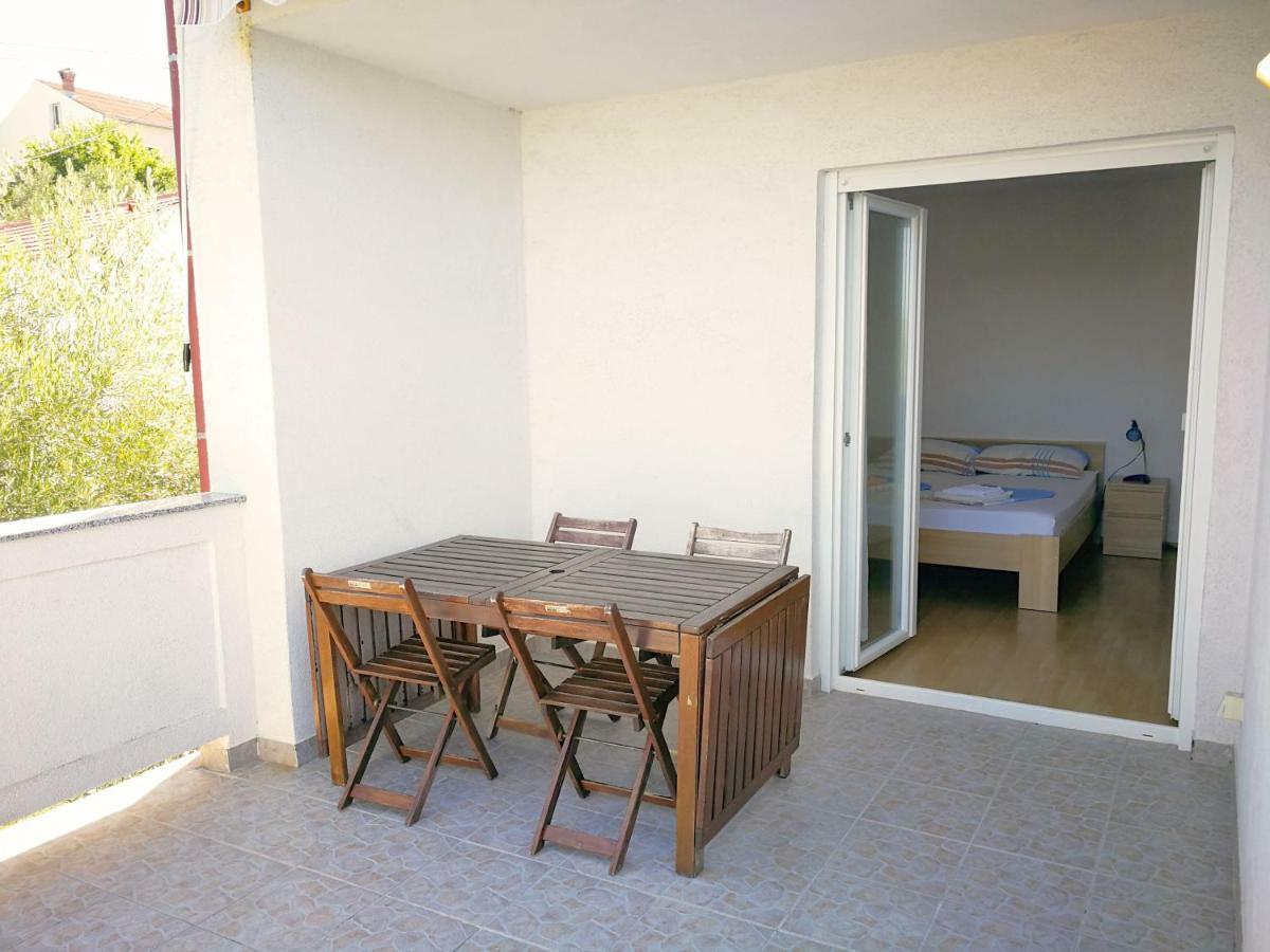 Family Friendly Apartments Island Rab Kampor Exterior foto